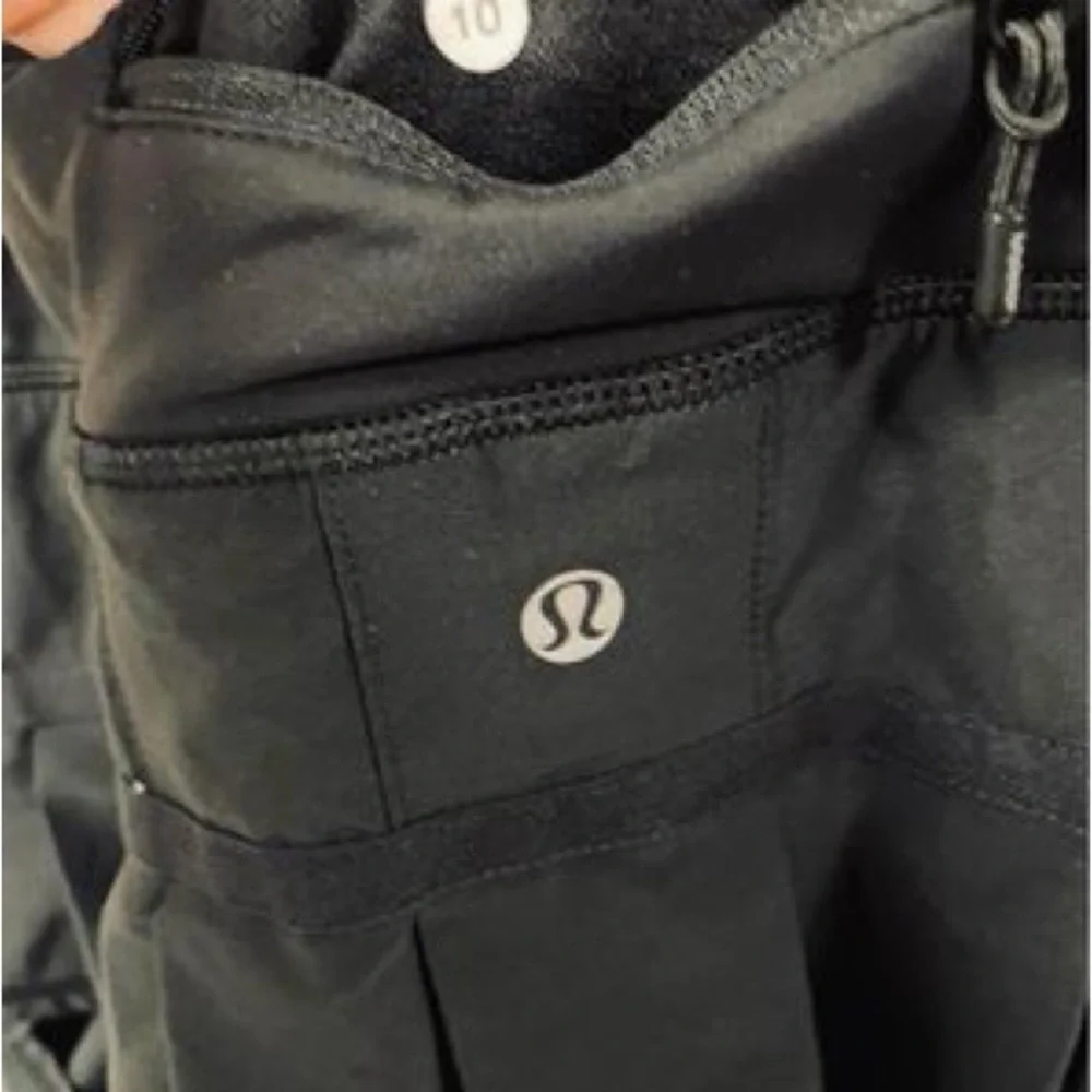 Lululemon Run: Tennis  Skirt *4-way Stretch Black  Size 10